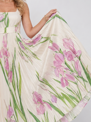 Oriana | Vestido midi sin mangas con escote cuadrado y pliegues