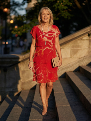 Lidia | Vestido suave de diseño abstracto a la rodilla