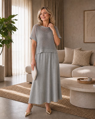Soraya | Conjunto de top de punto calado y vestido midi fluido